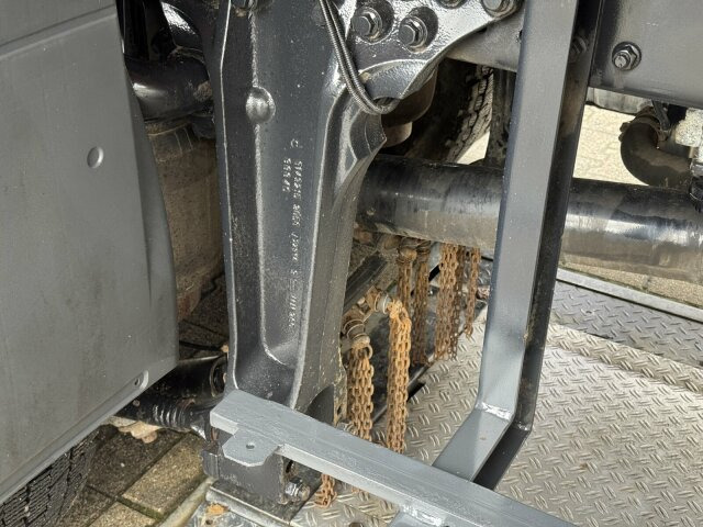 MAN TGS 28.400 6x4-4 Kipper Kran Palfinger PK9002 - قلابات, شاحنة كرين: صور 4 MAN TGS 28.400 6x4-4 Kipper Kran Palfinger PK9002 - قلابات, شاحنة كرين: صور 4