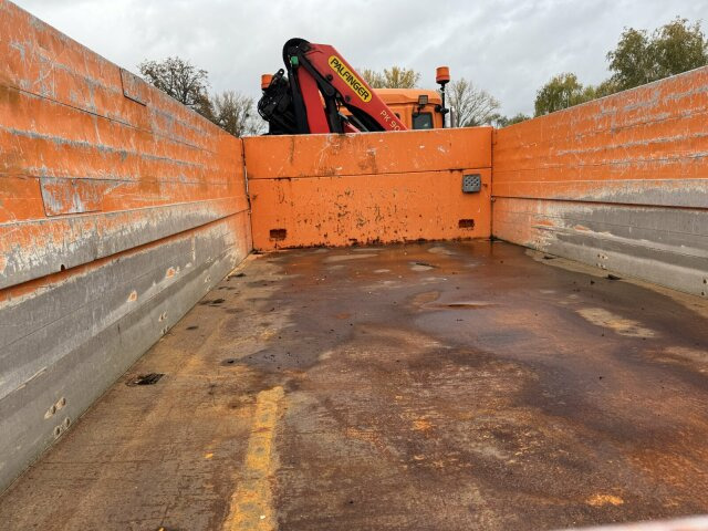 MAN TGS 28.400 6x4-4 Kipper Kran Palfinger PK9002 - قلابات, شاحنة كرين: صور 2 MAN TGS 28.400 6x4-4 Kipper Kran Palfinger PK9002 - قلابات, شاحنة كرين: صور 2