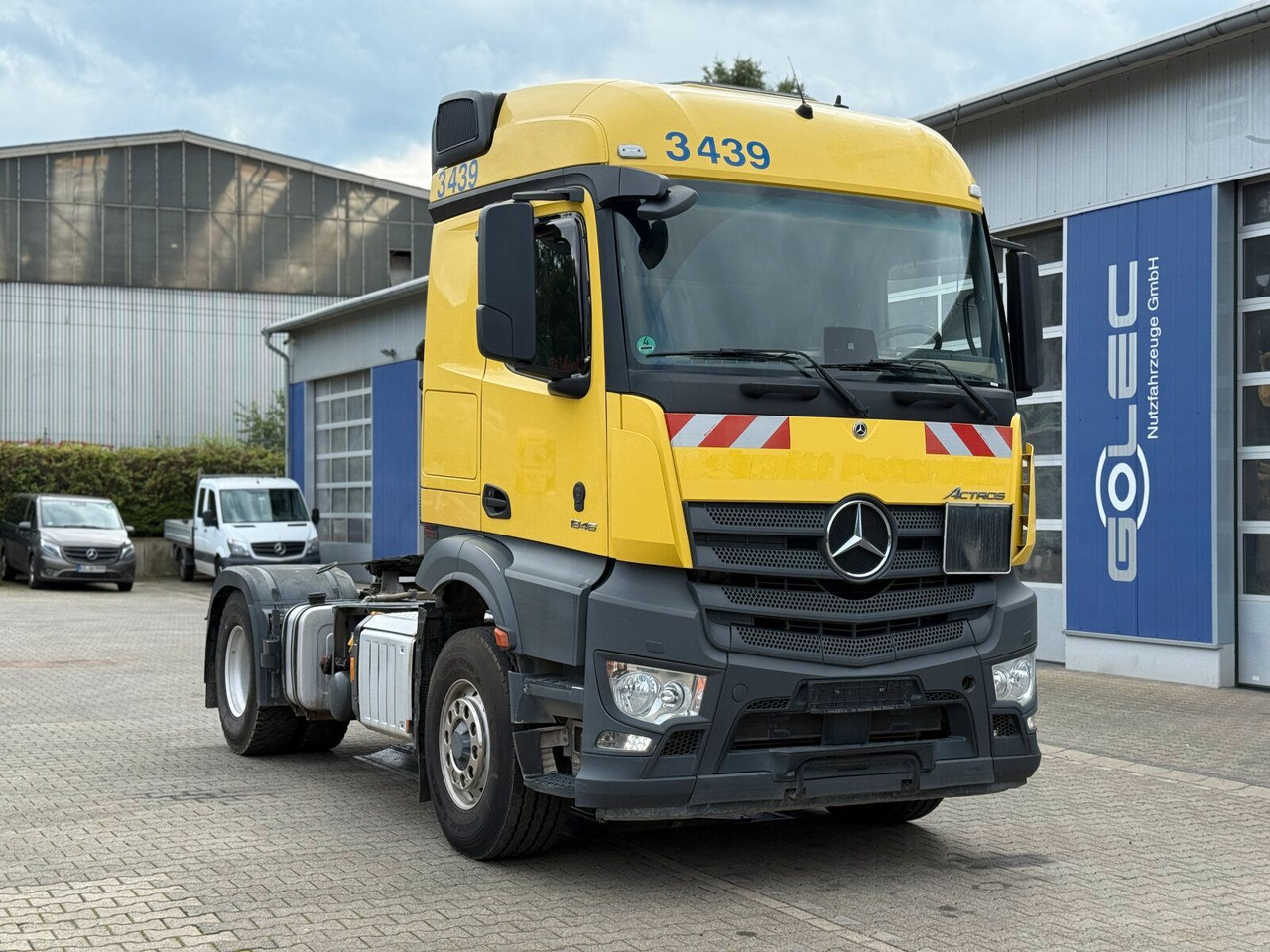 Mercedes-Benz ACTROS 1846 4x4 HAD Eur 6 Kipphydraulik Retarder - شاحنة جرار: صور 1 Mercedes-Benz ACTROS 1846 4x4 HAD Eur 6 Kipphydraulik Retarder - شاحنة جرار: صور 1