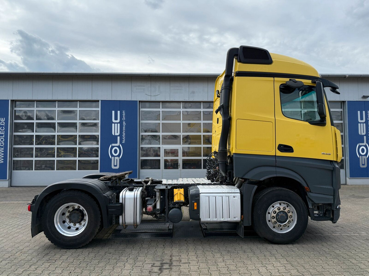 Mercedes-Benz ACTROS 1846 4x4 HAD Eur 6 Kipphydraulik Retarder - شاحنة جرار: صور 3 Mercedes-Benz ACTROS 1846 4x4 HAD Eur 6 Kipphydraulik Retarder - شاحنة جرار: صور 3