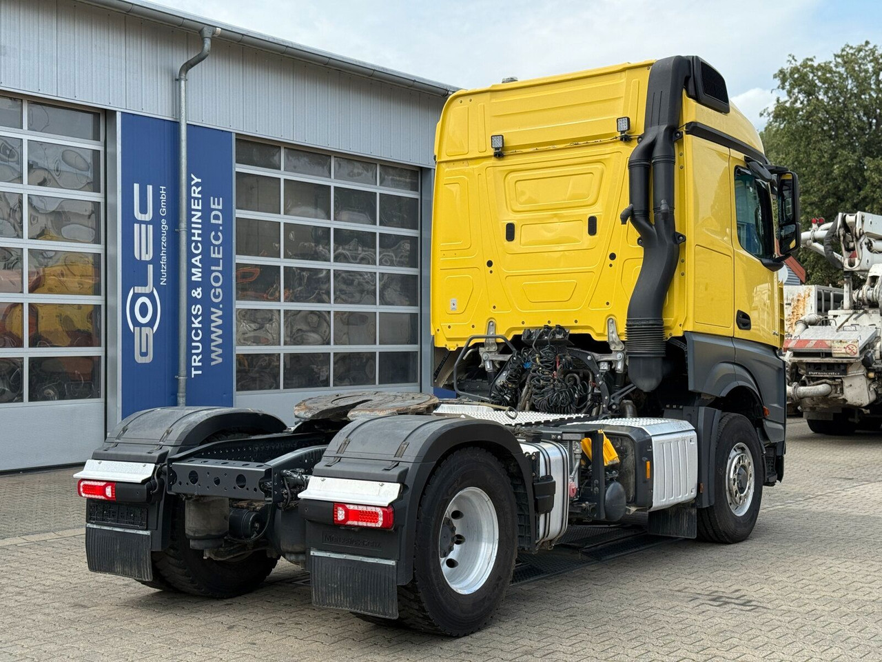 Mercedes-Benz ACTROS 1846 4x4 HAD Eur 6 Kipphydraulik Retarder - شاحنة جرار: صور 4 Mercedes-Benz ACTROS 1846 4x4 HAD Eur 6 Kipphydraulik Retarder - شاحنة جرار: صور 4