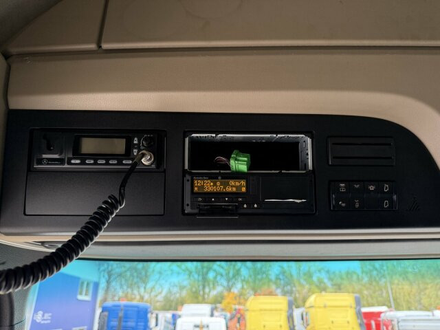 Mercedes-Benz ACTROS 1846 4x4 HAD Eur 6 Kipphydraulik Retarder - شاحنة جرار: صور 4 Mercedes-Benz ACTROS 1846 4x4 HAD Eur 6 Kipphydraulik Retarder - شاحنة جرار: صور 4