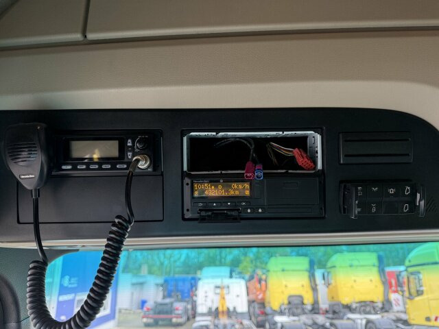 Mercedes-Benz ACTROS 1846 4x4 HAD Euro 6 Kipphydraulik - شاحنة جرار: صور 4 Mercedes-Benz ACTROS 1846 4x4 HAD Euro 6 Kipphydraulik - شاحنة جرار: صور 4