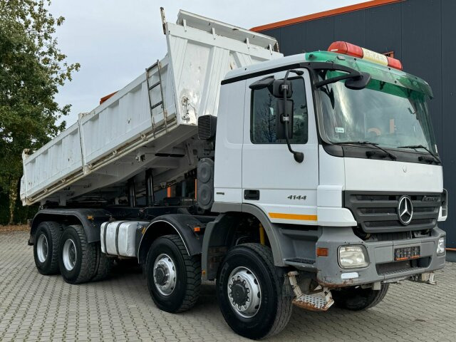 قلابات Mercedes-Benz ACTROS 4144 8x8 EURO4 DSK Meiller: صور 15 قلابات Mercedes-Benz ACTROS 4144 8x8 EURO4 DSK Meiller: صور 15