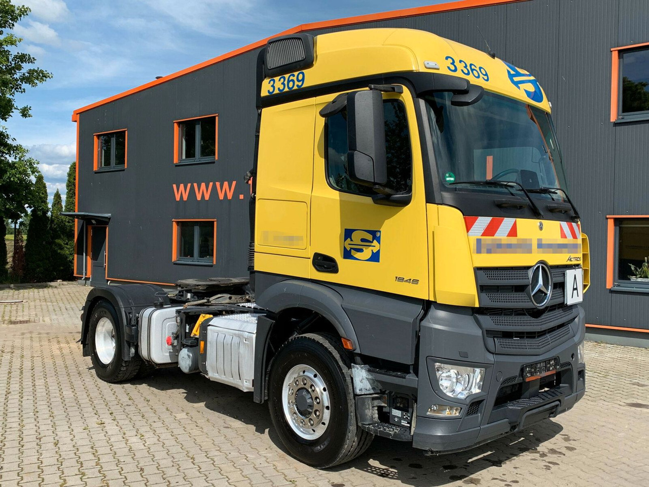 Mercedes-Benz AROCS 1846 4x4 HAD Euro 6 Kipphydraulik - شاحنة جرار: صور 1 Mercedes-Benz AROCS 1846 4x4 HAD Euro 6 Kipphydraulik - شاحنة جرار: صور 1