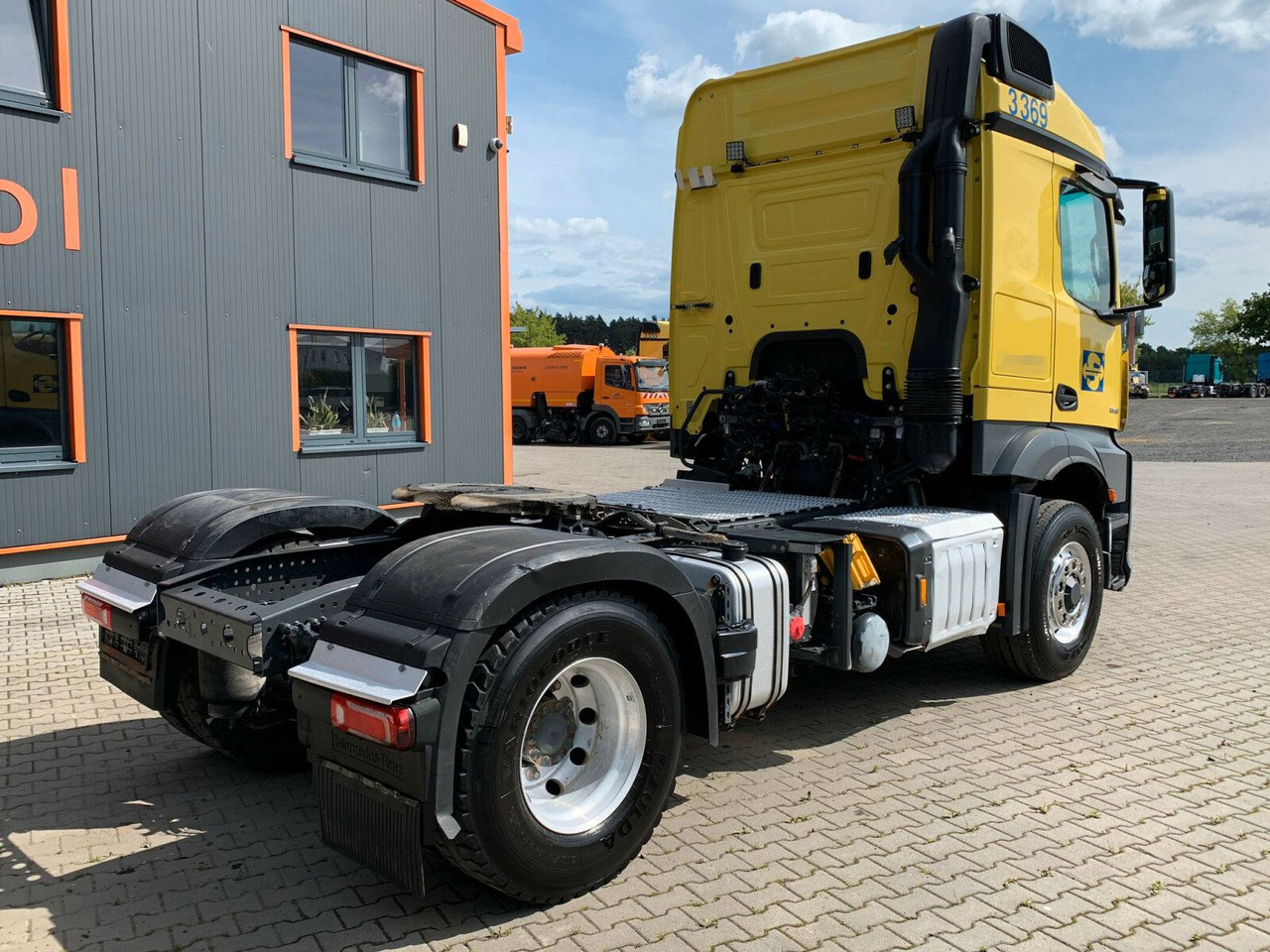 Mercedes-Benz AROCS 1846 4x4 HAD Euro 6 Kipphydraulik - شاحنة جرار: صور 3 Mercedes-Benz AROCS 1846 4x4 HAD Euro 6 Kipphydraulik - شاحنة جرار: صور 3