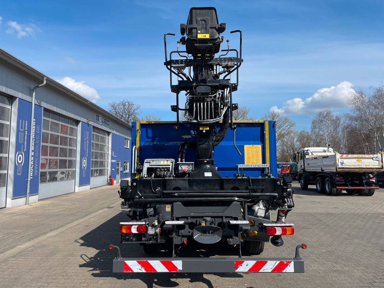 Mercedes-Benz AROCS 2536 6x2*4 Kipper Kran HIAB - شاحنة كرين: صور 4 Mercedes-Benz AROCS 2536 6x2*4 Kipper Kran HIAB - شاحنة كرين: صور 4