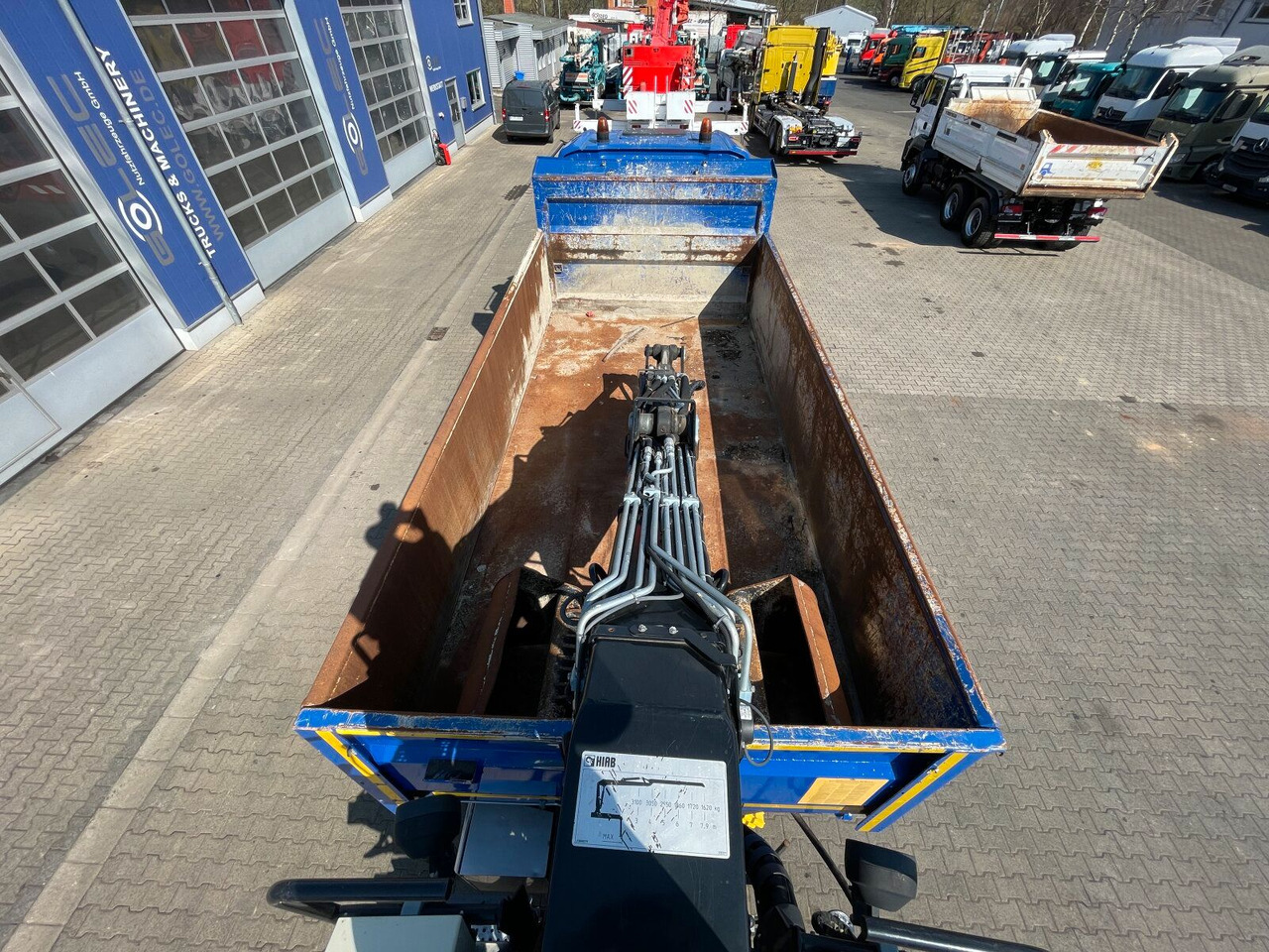 Mercedes-Benz AROCS 2536 6x2*4 Kipper Kran HIAB - قلابات, شاحنة كرين: صور 5 Mercedes-Benz AROCS 2536 6x2*4 Kipper Kran HIAB - قلابات, شاحنة كرين: صور 5
