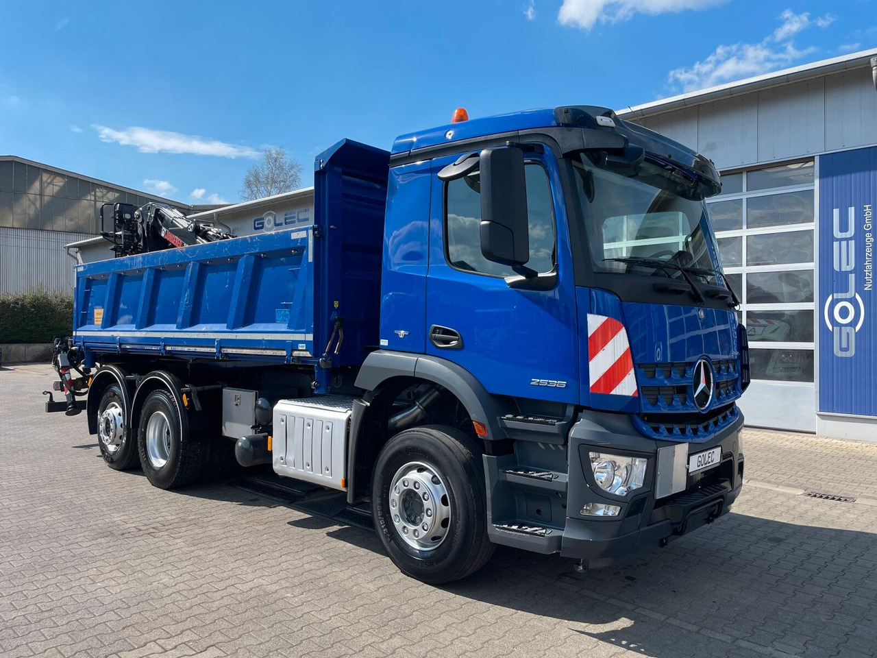 Mercedes-Benz AROCS 2536 6x2*4 Kipper Kran HIAB - شاحنة كرين: صور 1 Mercedes-Benz AROCS 2536 6x2*4 Kipper Kran HIAB - شاحنة كرين: صور 1