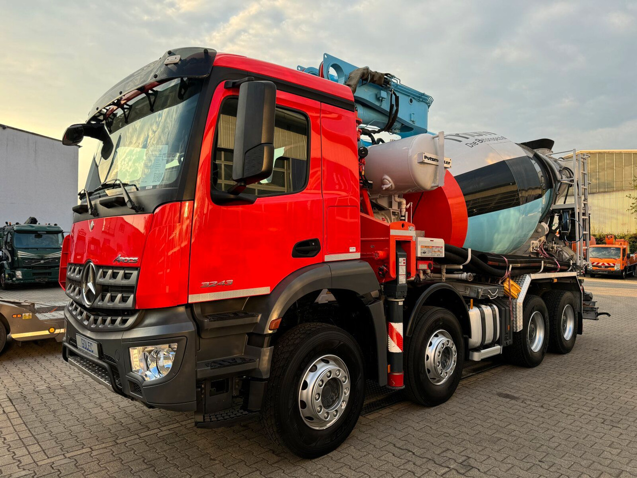 Mercedes-Benz AROCS 3243 8x4 Euro 6 Pumi Putzmeister TMM 24-3 - مضخة خرسانة: صور 3 Mercedes-Benz AROCS 3243 8x4 Euro 6 Pumi Putzmeister TMM 24-3 - مضخة خرسانة: صور 3