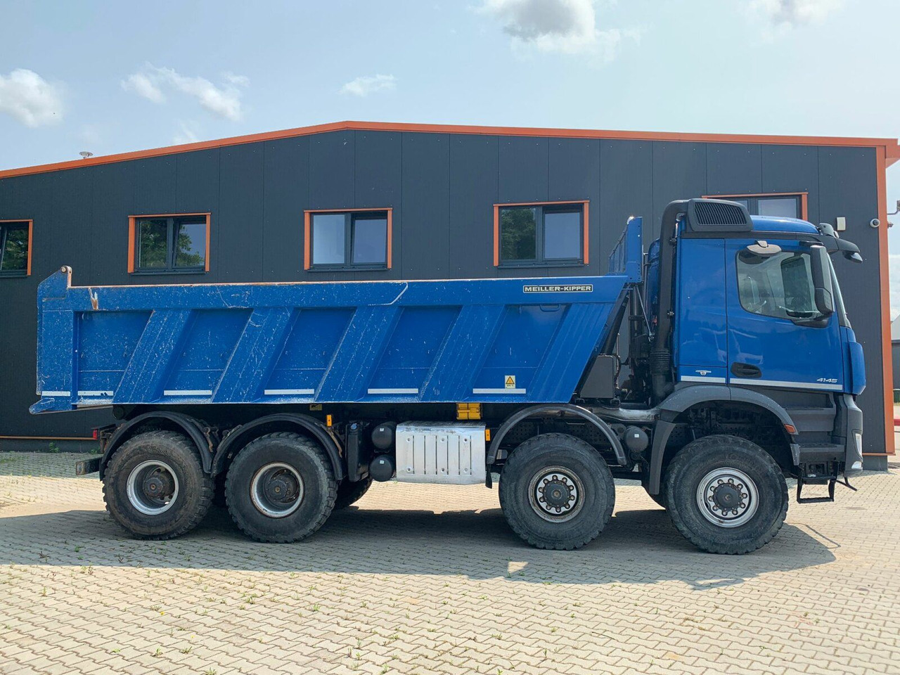 Mercedes-Benz AROCS 4145 8x8 EURO6 Muldenkipper TOP! - قلابات: صور 3 Mercedes-Benz AROCS 4145 8x8 EURO6 Muldenkipper TOP! - قلابات: صور 3