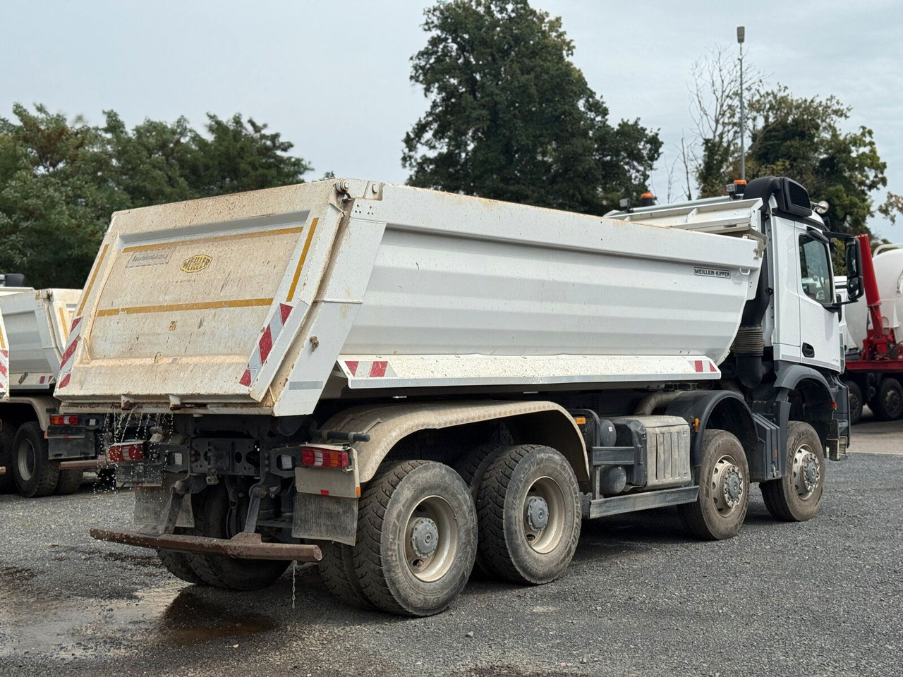 Mercedes-Benz AROCS 4145 8x8 Meiller Muldenkipper - شاحنات قابلة للفك شاحنة: صور 3 Mercedes-Benz AROCS 4145 8x8 Meiller Muldenkipper - شاحنات قابلة للفك شاحنة: صور 3