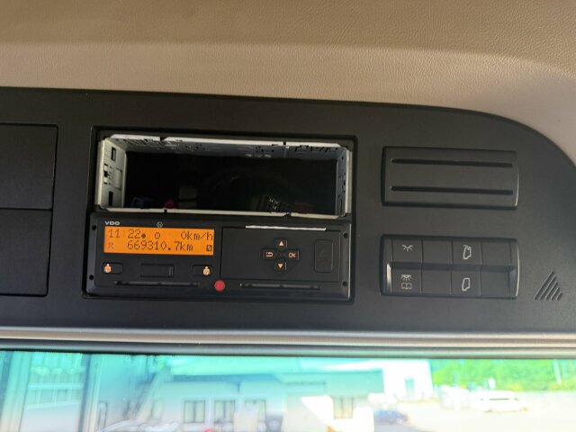 Mercedes-Benz Actros 1845 SZM 4x2 Retarder Kipph. - شاحنة جرار: صور 4 Mercedes-Benz Actros 1845 SZM 4x2 Retarder Kipph. - شاحنة جرار: صور 4