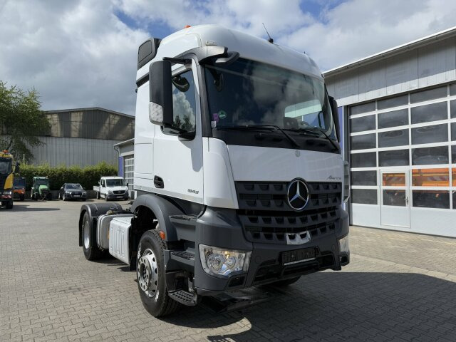 Mercedes-Benz Arocs 1843 4x2 SZM Euro 6 Kipphydraulik - شاحنة جرار: صور 1 Mercedes-Benz Arocs 1843 4x2 SZM Euro 6 Kipphydraulik - شاحنة جرار: صور 1