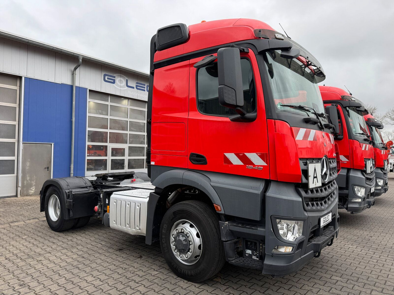 Mercedes-Benz Arocs 1845 LS 4x4 HAD *Kipphyd. Euro6 Blatt/Luft - شاحنة جرار: صور 1 Mercedes-Benz Arocs 1845 LS 4x4 HAD *Kipphyd. Euro6 Blatt/Luft - شاحنة جرار: صور 1