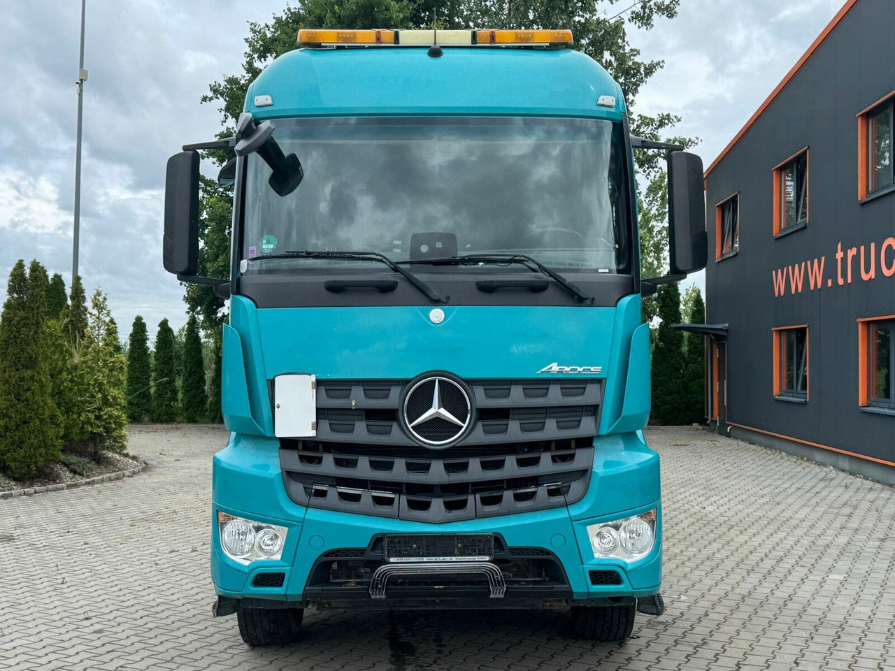 Mercedes-Benz Arocs 2142 4x4H SZM Euro 6 Kipphydraulik - شاحنة جرار: صور 3 Mercedes-Benz Arocs 2142 4x4H SZM Euro 6 Kipphydraulik - شاحنة جرار: صور 3