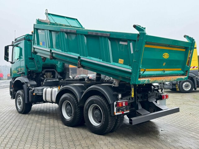 Mercedes-Benz Arocs 3351 6x6 Kipper Bordmatic Meiller - قلابات: صور 4 Mercedes-Benz Arocs 3351 6x6 Kipper Bordmatic Meiller - قلابات: صور 4