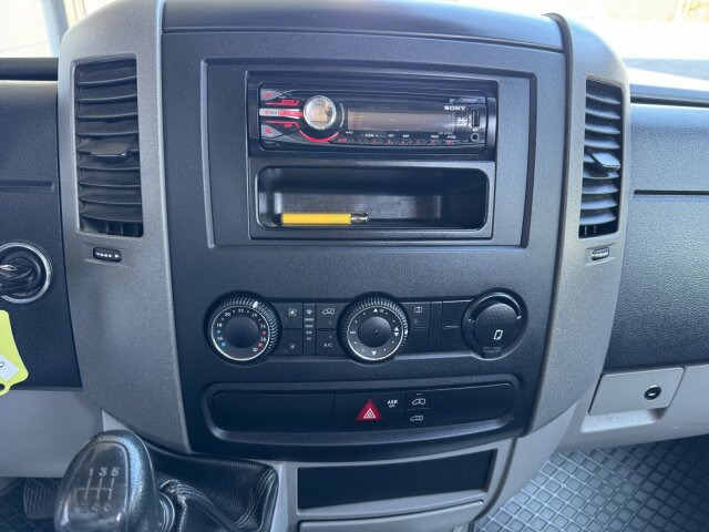 Mercedes-Benz Sprinter MB TV-Fzg mit Rausch Inspektion Einheit - فراغ شاحنة: صور 3 Mercedes-Benz Sprinter MB TV-Fzg mit Rausch Inspektion Einheit - فراغ شاحنة: صور 3