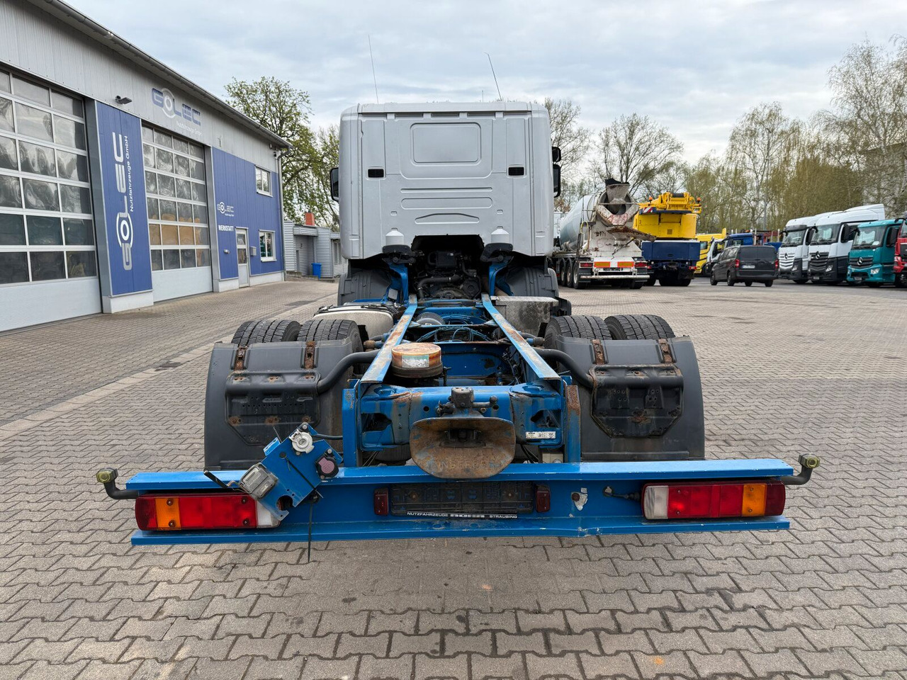Scania R 420 Tankwagen ADR Fahrgestell Retarder Volluft - الشاسيه شاحنة: صور 4 Scania R 420 Tankwagen ADR Fahrgestell Retarder Volluft - الشاسيه شاحنة: صور 4