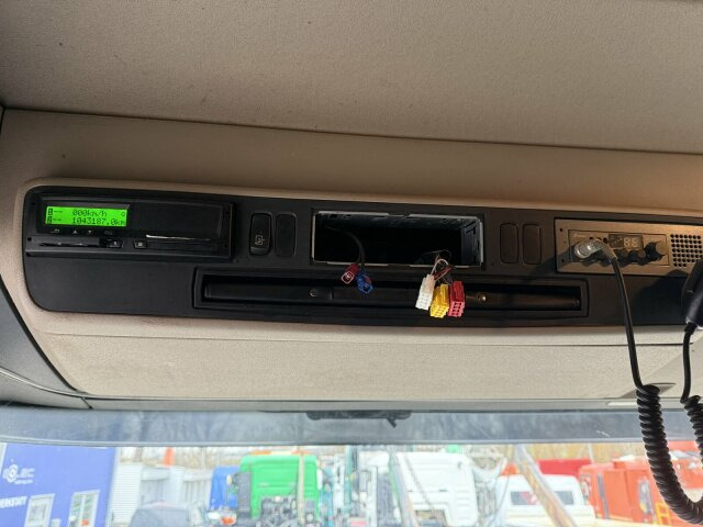 Scania R560 6x4 Holztransport Kran LOGLIFT HIAB 140S79R - شاحنة قطع الأشجار, شاحنة كرين: صور 5 Scania R560 6x4 Holztransport Kran LOGLIFT HIAB 140S79R - شاحنة قطع الأشجار, شاحنة كرين: صور 5