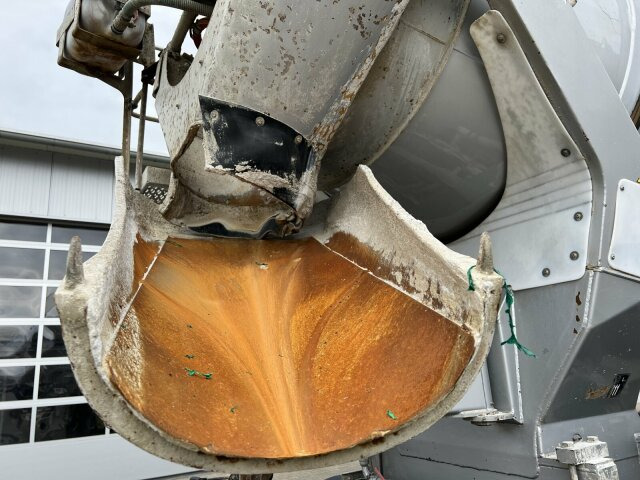 Schwing Stetter Betonmischer Auflieger 10 m³ - نصف مقطورة خلاطة خرسانة: صور 3 Schwing Stetter Betonmischer Auflieger 10 m³ - نصف مقطورة خلاطة خرسانة: صور 3