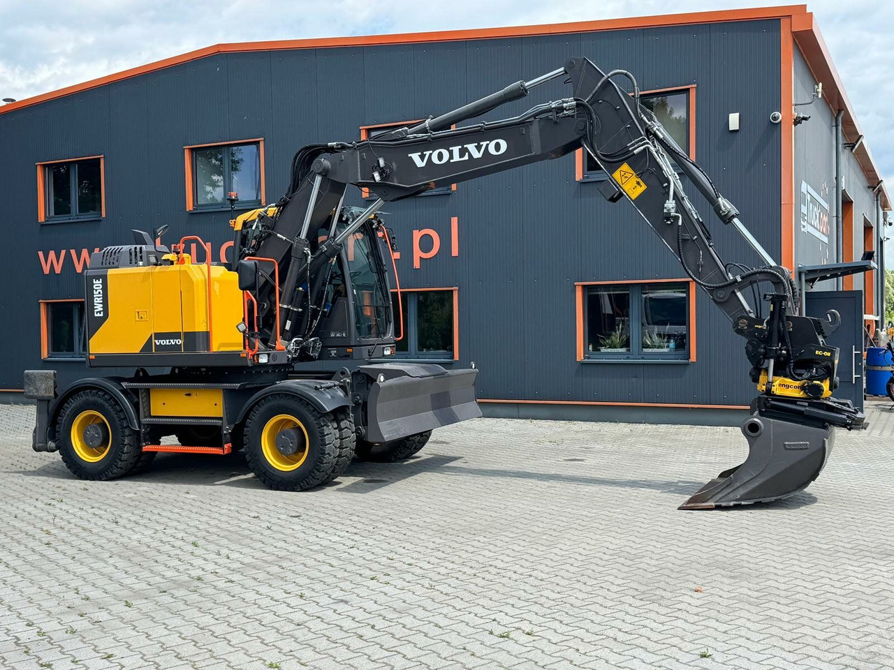 Volvo EWR150E Mobilbagger mit ROTATOR ENCONG EC319 - حفارة على عجلات: صور 4 Volvo EWR150E Mobilbagger mit ROTATOR ENCONG EC319 - حفارة على عجلات: صور 4