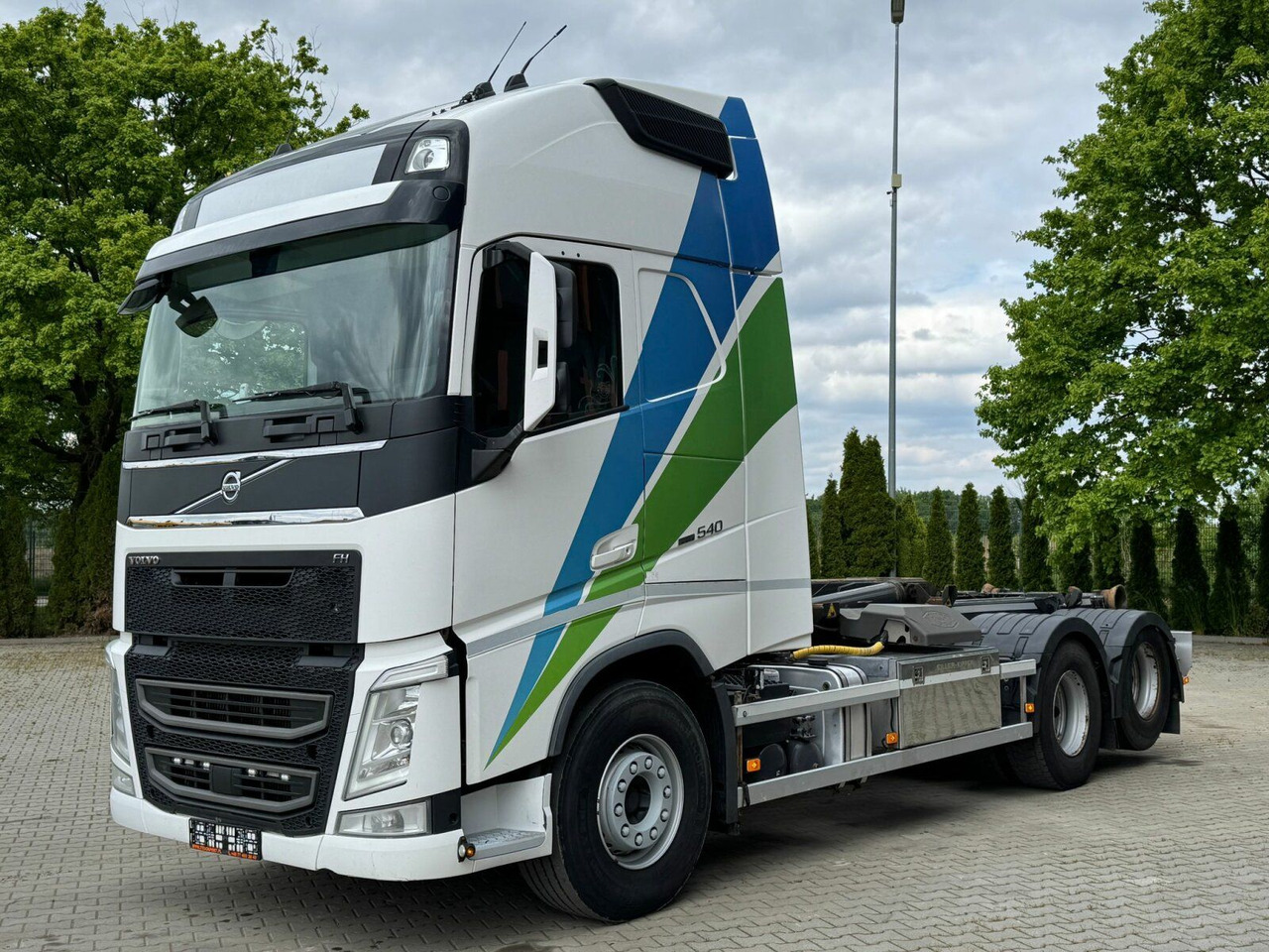 Volvo FH 540 6x2 Abrollkipper MEILLER RK 26.67 - شاحنة ذات الخطاف: صور 2 Volvo FH 540 6x2 Abrollkipper MEILLER RK 26.67 - شاحنة ذات الخطاف: صور 2