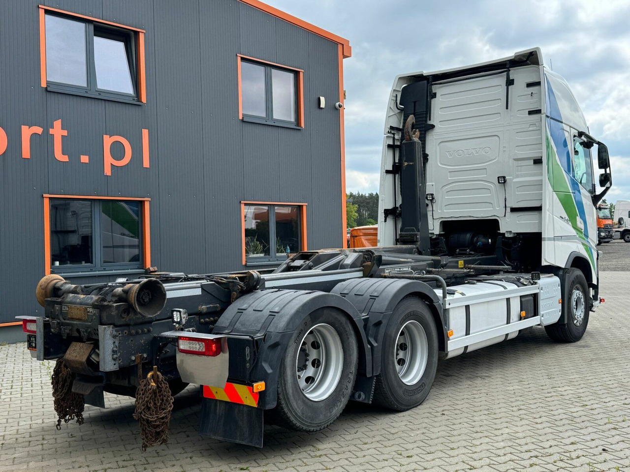 Volvo FH 540 6x2 Abrollkipper MEILLER RK 26.67 - شاحنة ذات الخطاف: صور 5 Volvo FH 540 6x2 Abrollkipper MEILLER RK 26.67 - شاحنة ذات الخطاف: صور 5