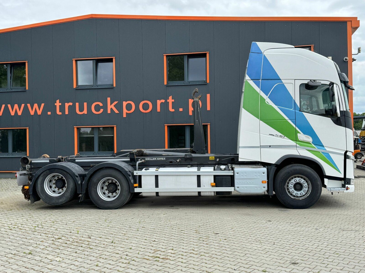 Volvo FH 540 6x2 Abrollkipper MEILLER RK 26.67 - شاحنة ذات الخطاف: صور 4 Volvo FH 540 6x2 Abrollkipper MEILLER RK 26.67 - شاحنة ذات الخطاف: صور 4