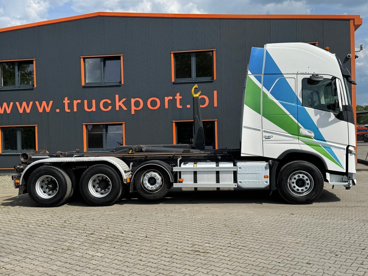 Volvo FH 540 8x4 Abrollkipper MEILLER RK 26.67 - شاحنة ذات الخطاف: صور 4 Volvo FH 540 8x4 Abrollkipper MEILLER RK 26.67 - شاحنة ذات الخطاف: صور 4