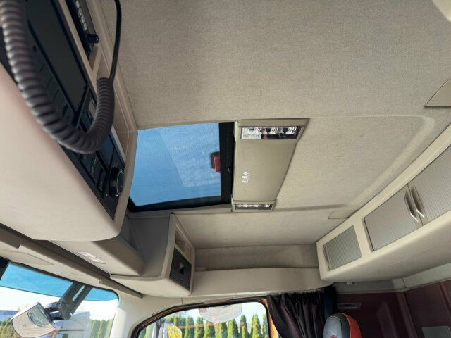 Volvo FH16 750 8X4 Holztransport Alukar TOP! - شاحنة قطع الأشجار: صور 4 Volvo FH16 750 8X4 Holztransport Alukar TOP! - شاحنة قطع الأشجار: صور 4