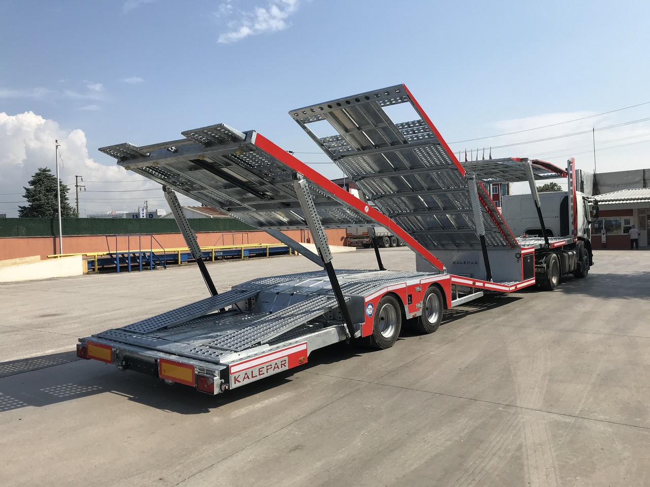 KALEPAR KLP 228V6-6 Loader Autotransporter - شاحنة نقل سيارات نصف مقطورة: صور 3 KALEPAR KLP 228V6-6 Loader Autotransporter - شاحنة نقل سيارات نصف مقطورة: صور 3