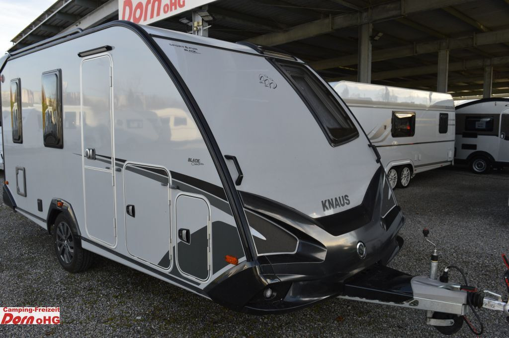 Knaus Sport&Fun 480 QL Black Selection Dachklima - كرفان سحب: صور 3 Knaus Sport&Fun 480 QL Black Selection Dachklima - كرفان سحب: صور 3