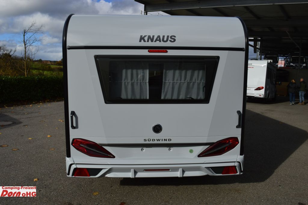 Knaus Südwind 540 UE Black Selection Elektrische Fußbo - كرفان سحب: صور 4 Knaus Südwind 540 UE Black Selection Elektrische Fußbo - كرفان سحب: صور 4