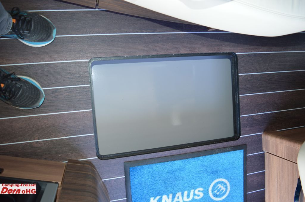 موتر هوم متكامل Knaus Sun I 700 LEG Automatik/180 PS: صور 23