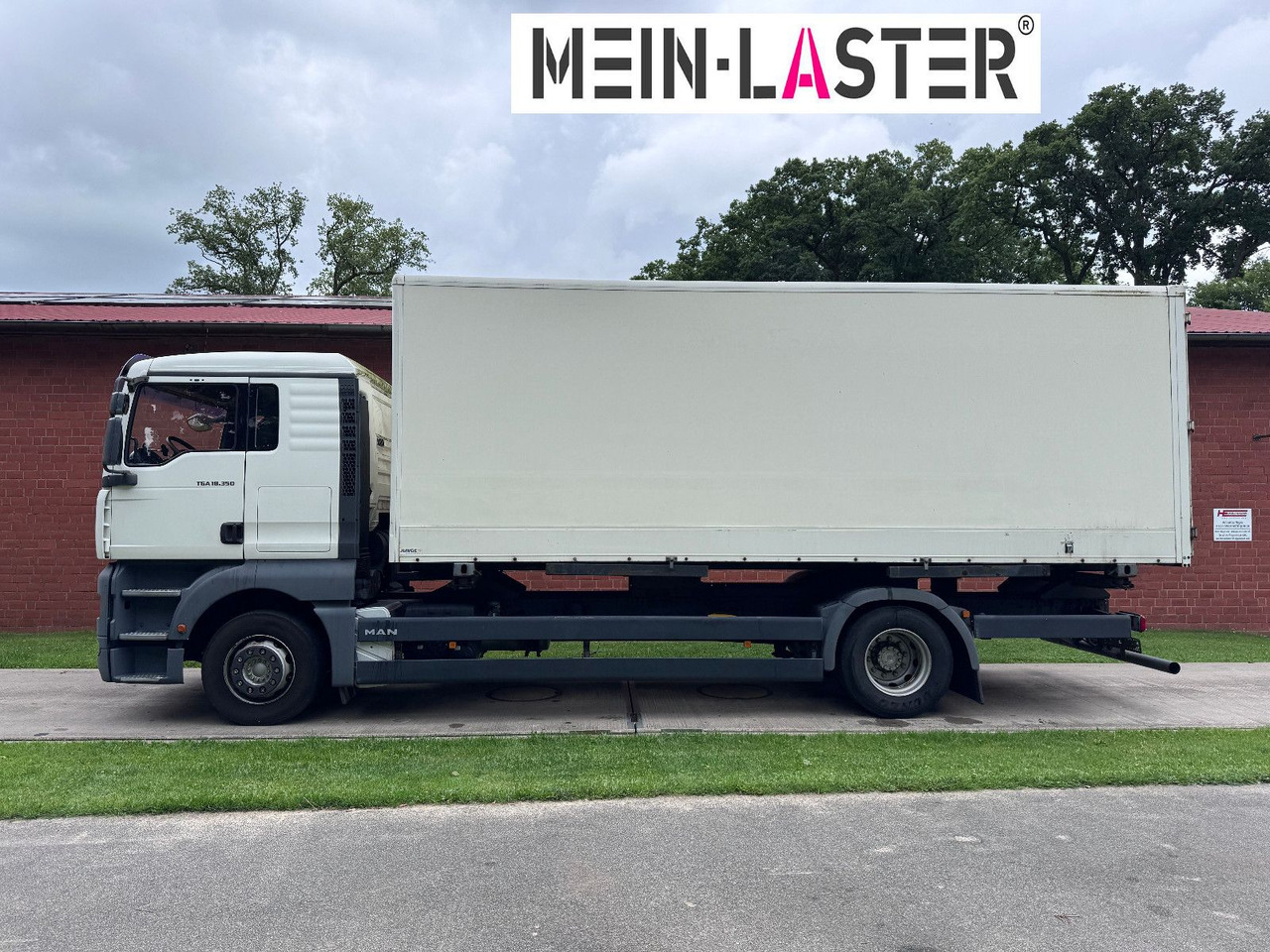 MAN TGA 18.350 BDF 5 Sitzer Klima nur 209.380 km - بصندوق مغلق شاحنة: صور 4 MAN TGA 18.350 BDF 5 Sitzer Klima nur 209.380 km - بصندوق مغلق شاحنة: صور 4