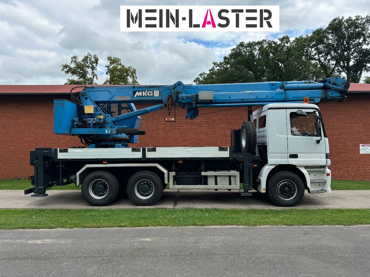 Mercedes-Benz 3335 V6 MKG 550 Ta2-a2 -46m 420 kg Funk - شاحنة كرين: صور 5 Mercedes-Benz 3335 V6 MKG 550 Ta2-a2 -46m 420 kg Funk - شاحنة كرين: صور 5