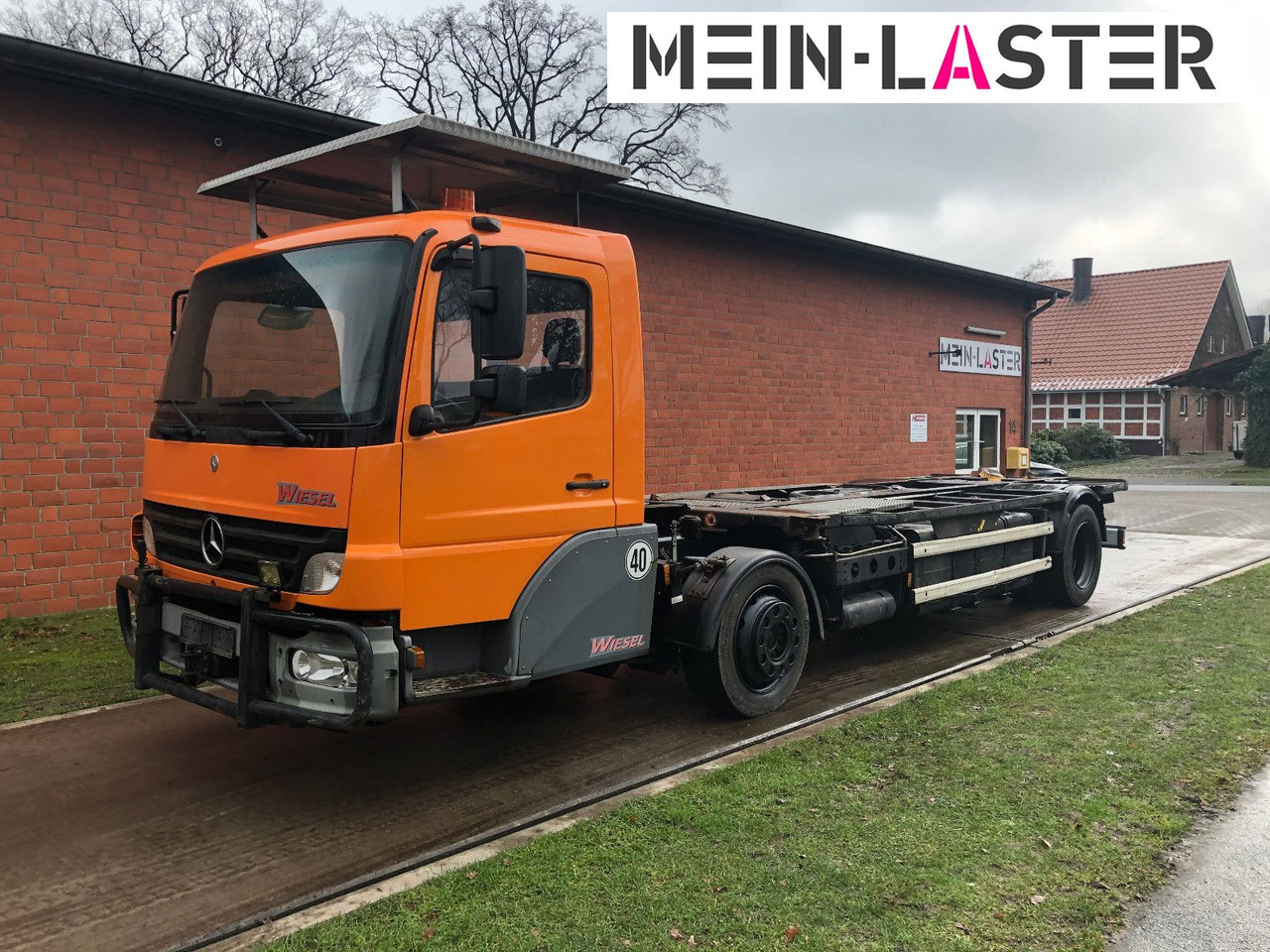 Mercedes-Benz Kamag Wiesel Umsetzter Sattelplatte - شاحنات الحاويات/ جسم علوي قابل للتغيير شاحنة: صور 2 Mercedes-Benz Kamag Wiesel Umsetzter Sattelplatte - شاحنات الحاويات/ جسم علوي قابل للتغيير شاحنة: صور 2