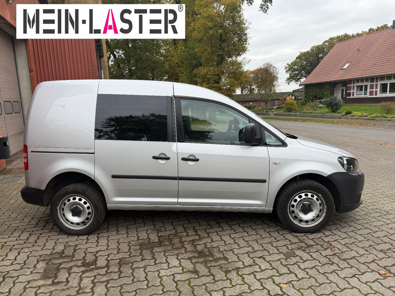 Volkswagen Caddy 2.0 TDI Kasten Soccer 4Motion Automatik - فان المدمجة: صور 3 Volkswagen Caddy 2.0 TDI Kasten Soccer 4Motion Automatik - فان المدمجة: صور 3