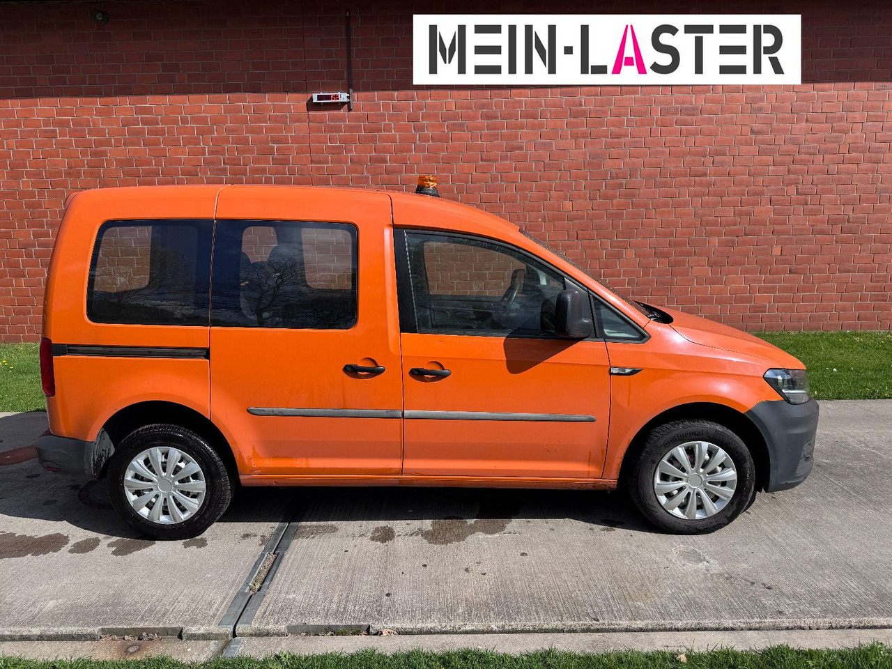 Volkswagen Caddy 2.0 TDI Klima 1. Hand 73.300 km - ميكروباص: صور 4 Volkswagen Caddy 2.0 TDI Klima 1. Hand 73.300 km - ميكروباص: صور 4