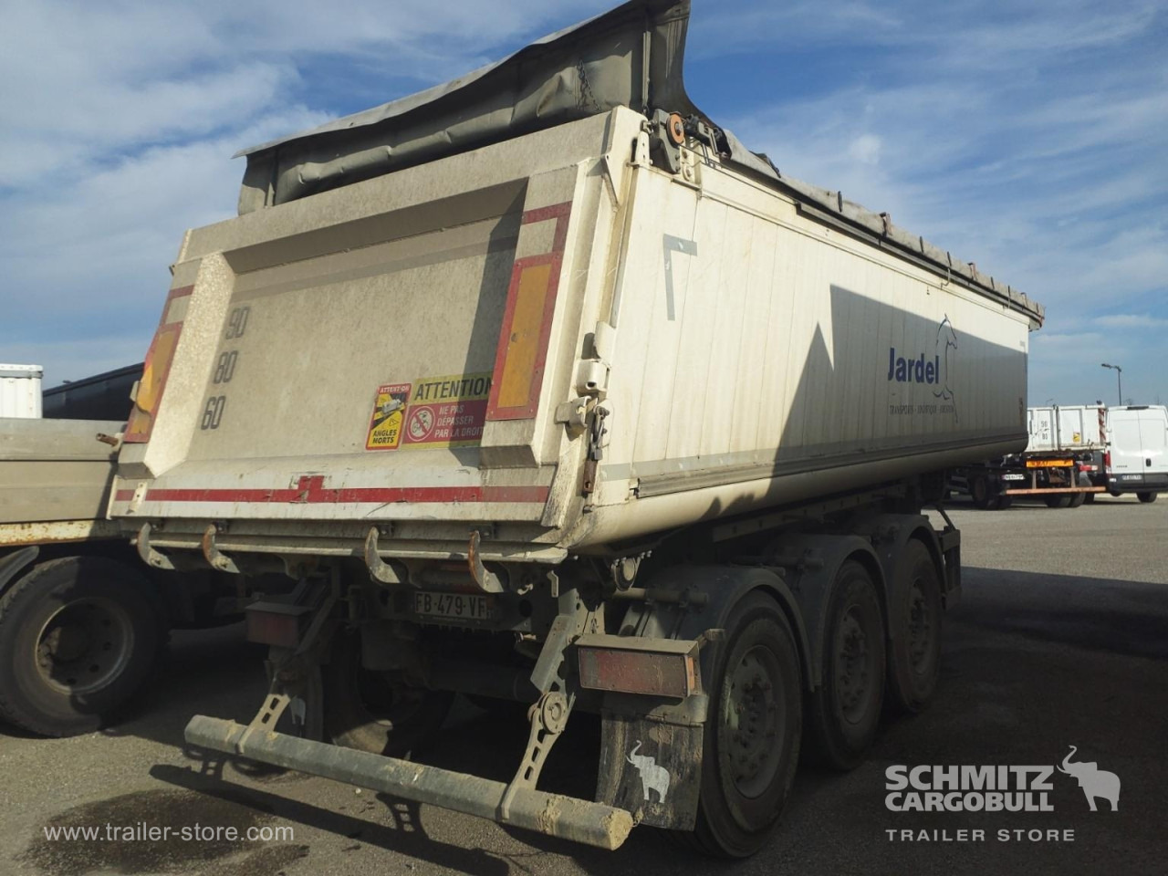 SCHMITZ Tipper Alu-square sided body 24m³ - قلابة نصف مقطورة: صور 4 SCHMITZ Tipper Alu-square sided body 24m³ - قلابة نصف مقطورة: صور 4