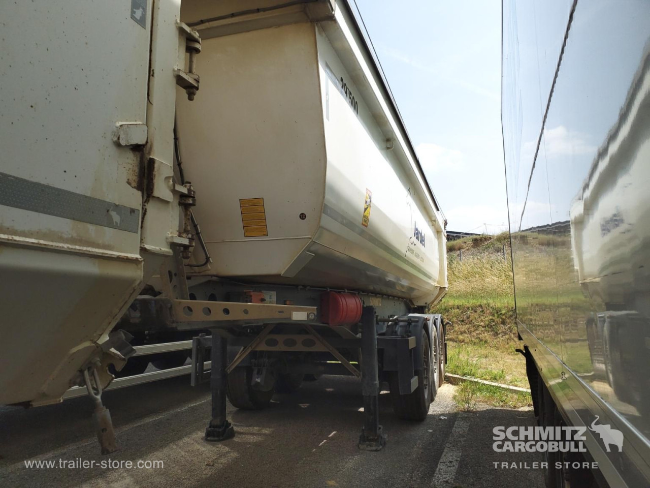 SCHMITZ Tipper Steel half pipe body 24m³ - قلابة نصف مقطورة: صور 4 SCHMITZ Tipper Steel half pipe body 24m³ - قلابة نصف مقطورة: صور 4