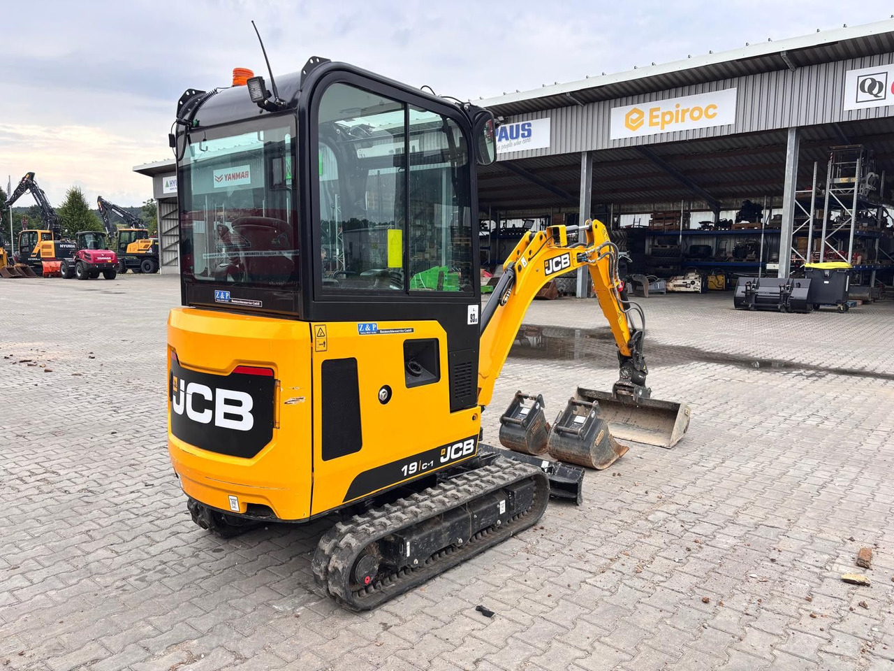JCB 19C-1 - حفارة مصغرة: صور 3 JCB 19C-1 - حفارة مصغرة: صور 3