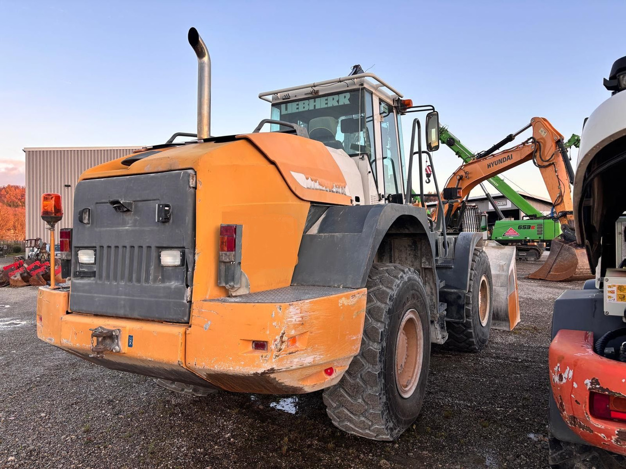 Liebherr L544 - اللودر بعجل: صور 3 Liebherr L544 - اللودر بعجل: صور 3