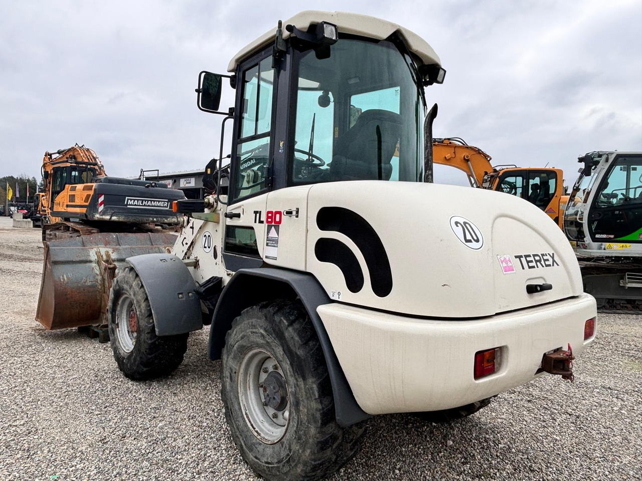TEREX TL 80 - اللودر بعجل: صور 1 TEREX TL 80 - اللودر بعجل: صور 1