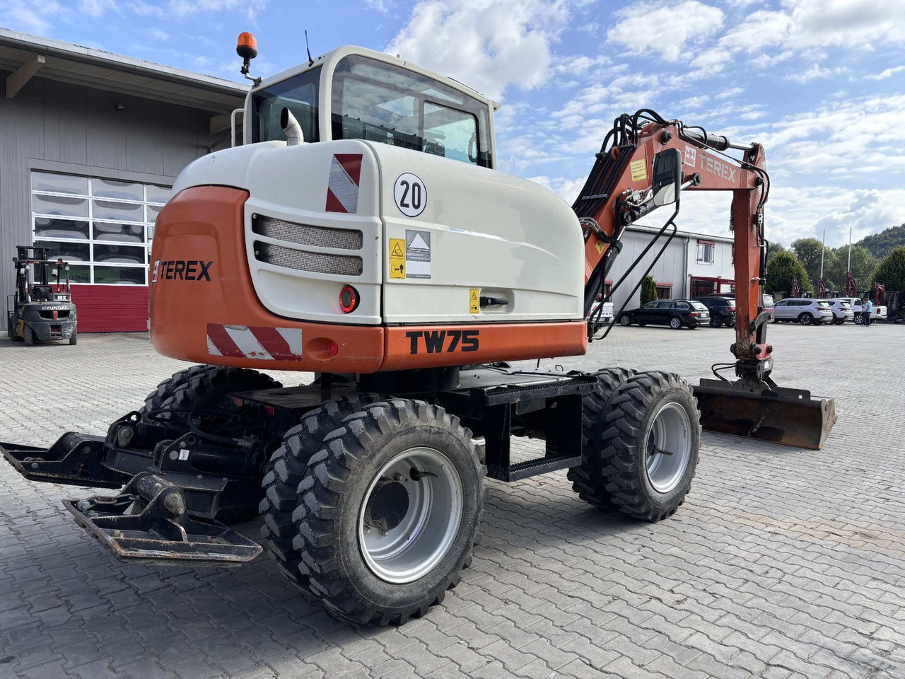 Terex TW 75 - حفارة على عجلات: صور 3 Terex TW 75 - حفارة على عجلات: صور 3