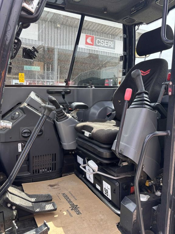 Yanmar VIO 80-2PB - حفارة مصغرة: صور 5 Yanmar VIO 80-2PB - حفارة مصغرة: صور 5