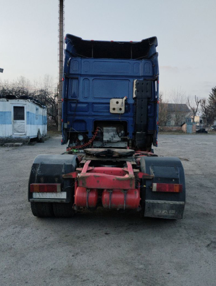 DAF XF 95.380 - شاحنة جرار: صور 4 DAF XF 95.380 - شاحنة جرار: صور 4