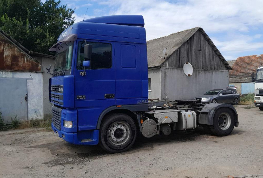 DAF XF 95.380 - شاحنة جرار: صور 3 DAF XF 95.380 - شاحنة جرار: صور 3