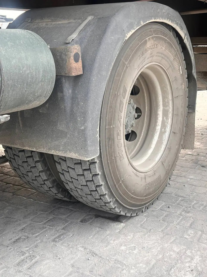 DAF XF 95.380 - شاحنة جرار: صور 5 DAF XF 95.380 - شاحنة جرار: صور 5